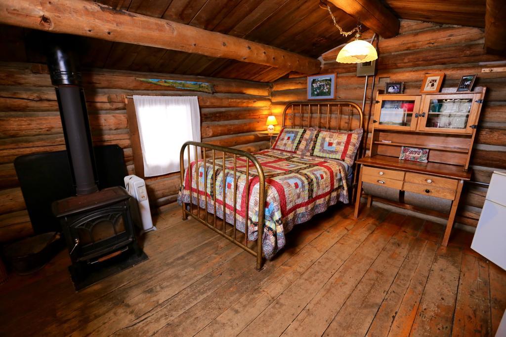 The Cabins At Historic Columbine Clark Exterior photo