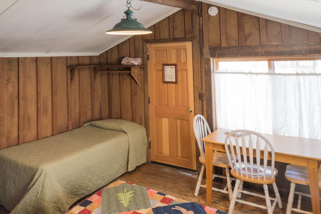 The Cabins At Historic Columbine Clark Exterior photo
